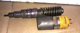 Bebe4b10002 Volvo 8170966 Fuel Injector 8113180 For Ved12 Engine/12 / D12a D12
