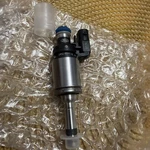 Oem Gdi Fuel Injector 14-17 Ford Fiesta 15-18 Focus 1.0L Turbo DM5G-9F593-AB. Fixed Price $260.00.