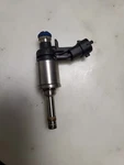Used Fuel Bosch Injector Ferrari Maserati Quattroporte Ghibli 3.0 V6 0261500177. Fixed Price $100.00.